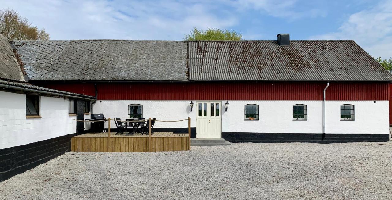 Dorisberg B&B - The Stables Loberod エクステリア 写真